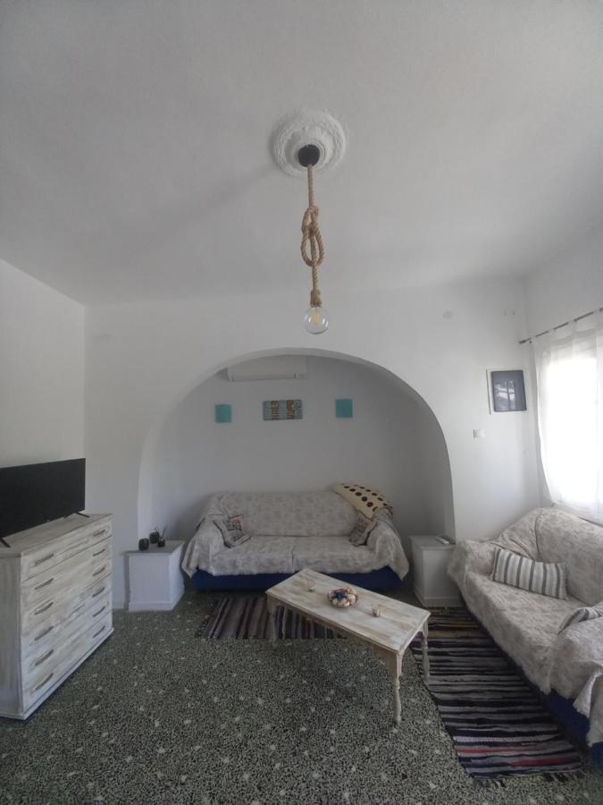 Alas House أغيا ترياس المظهر الخارجي الصورة