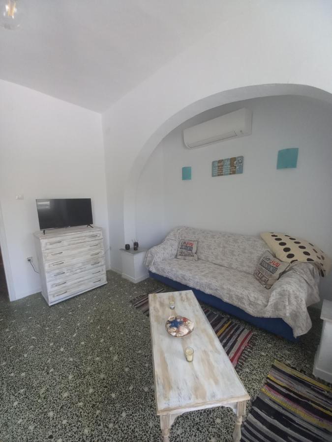 Alas House أغيا ترياس المظهر الخارجي الصورة